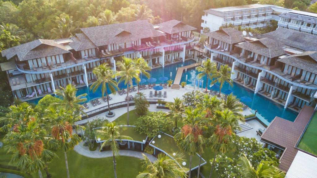 Holiday Ao Nang Beach Resort Phuket