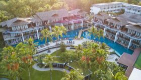 Holiday Ao Nang Beach Resort Phuket