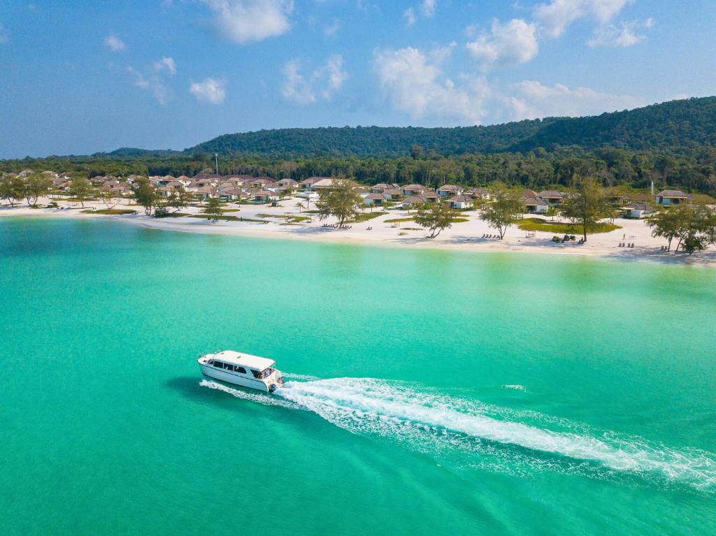 The Royal Sands Koh Rong Overview