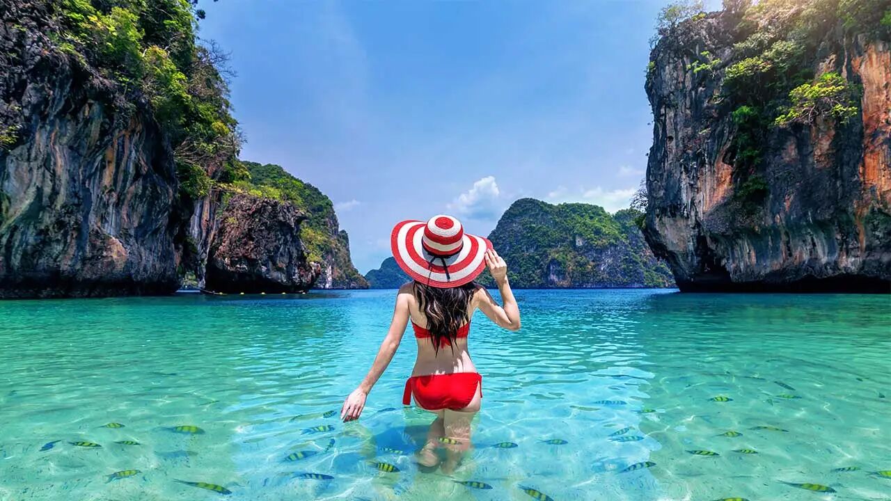 Ao Nang in Red and Blue
