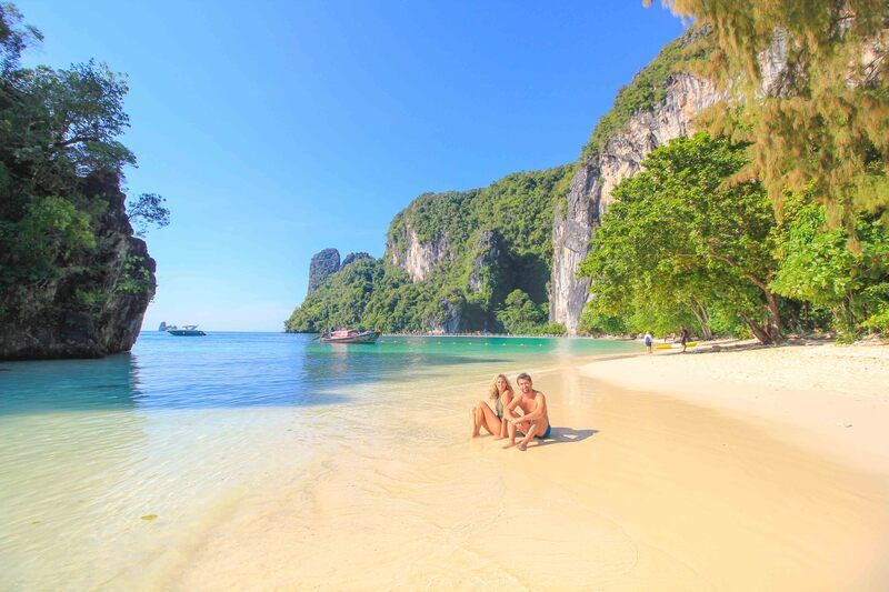Ao Nang White Sand and Blue Ocean
