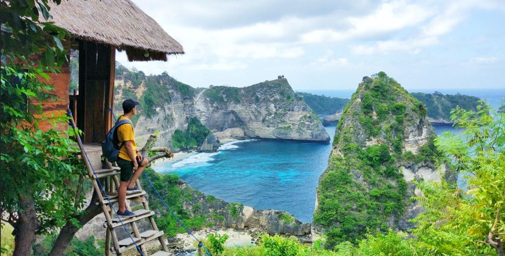 Start your journey with Bali’s scenic glow