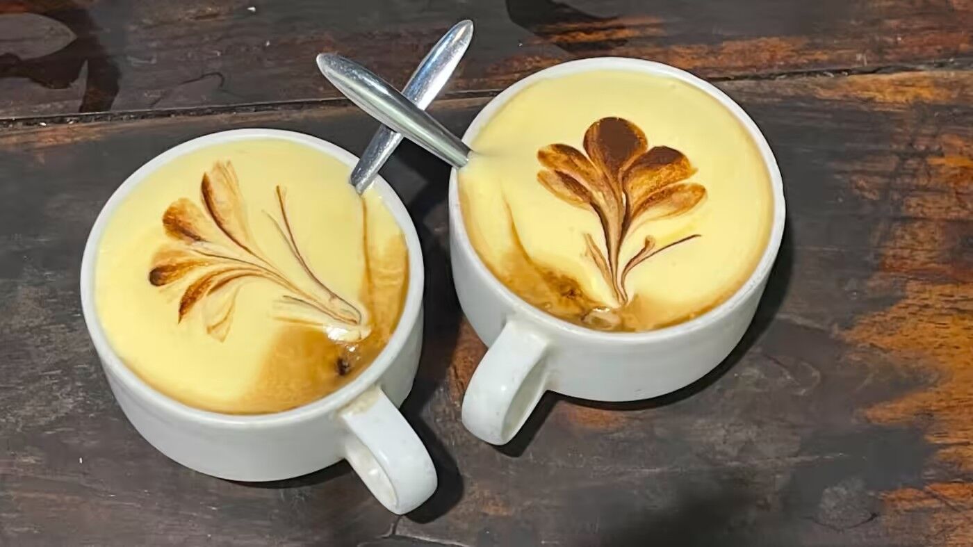 Ca phe Trung Hanoi Egg Coffee 1