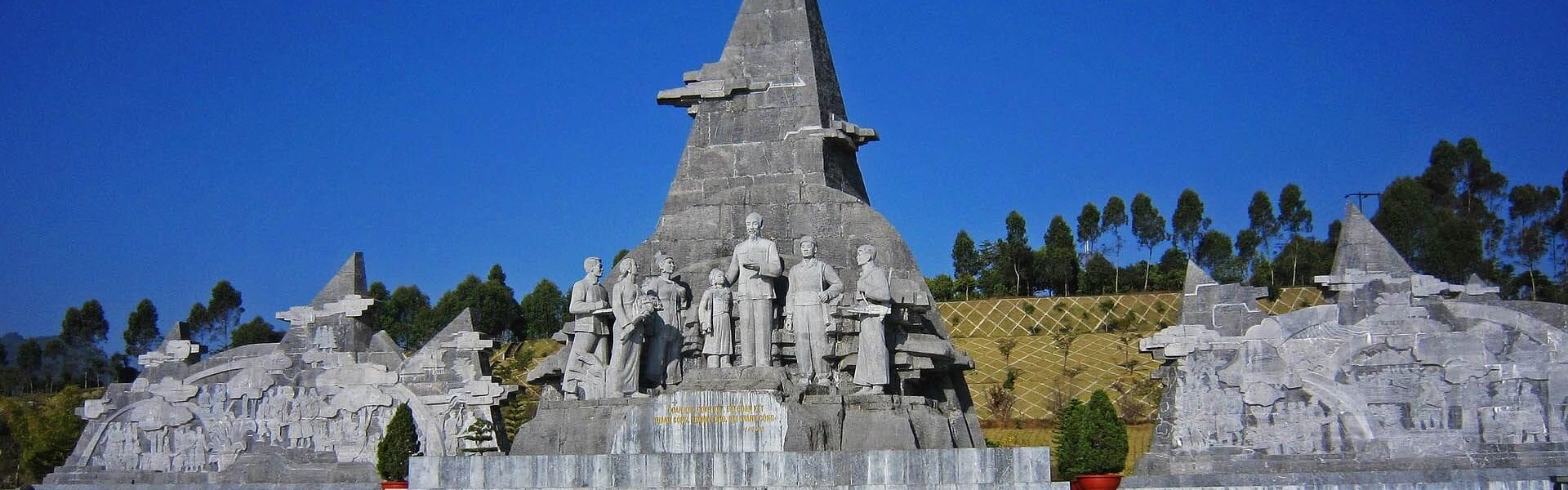 Memorials in Lai Chau