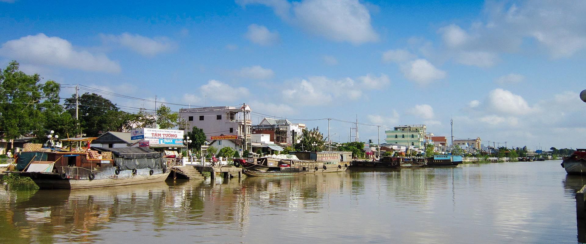 Tra Vinh Region, Vinh Long