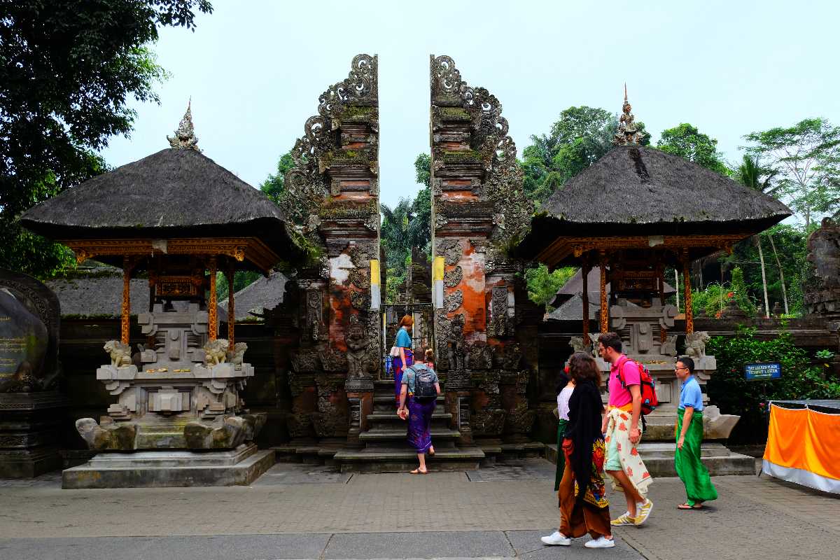 Start your journey with Bali’s scenic glow