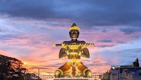 Battambang Iconic Statue