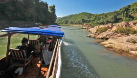Muang La Laos Cruise