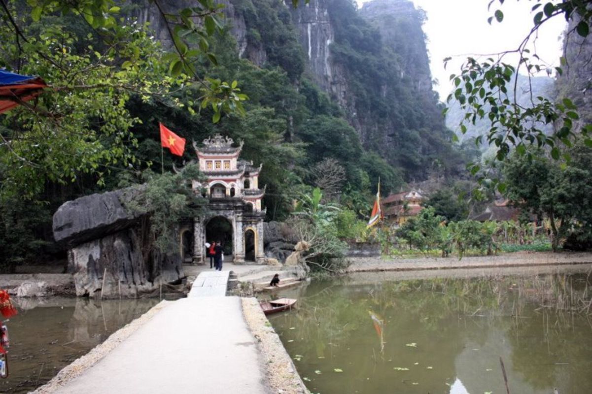 Bich Dong Pagoda - Capture the sustainable charm of Ninh Binh’s ecotourism