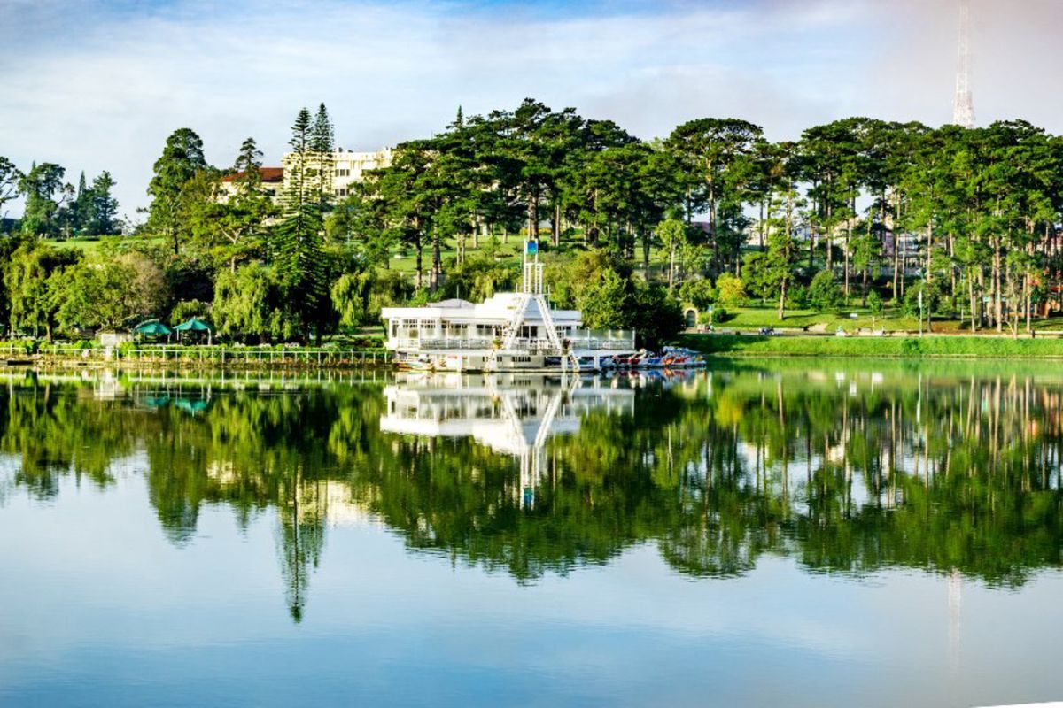 Dive into the tranquil charm of Da Lat Travel