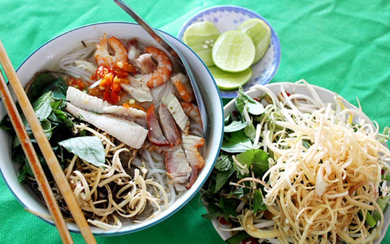 Rice Vermicelli "Bún nước lèo Sóc Trăng" - A must-try dish in Soc Trang