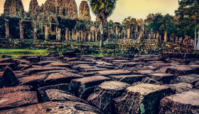 1-7Angkor-Thom-at-Angkor-Wat-P