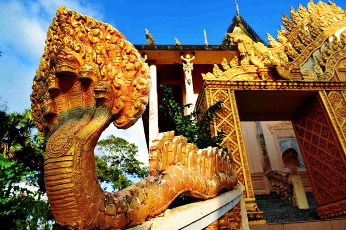 Start your Ca Mau Travel with serene spiritual vibes