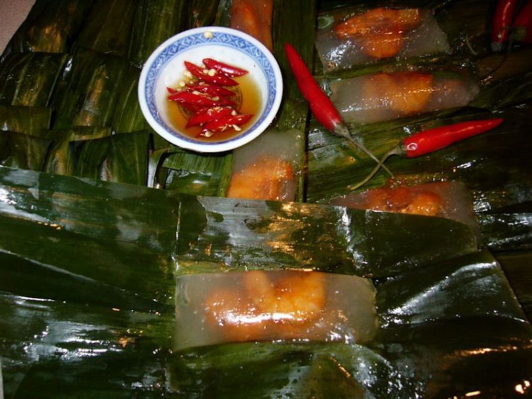 Rice Dumplings with meat and shrimp - "Banh Bot Loc - Banh Nam"