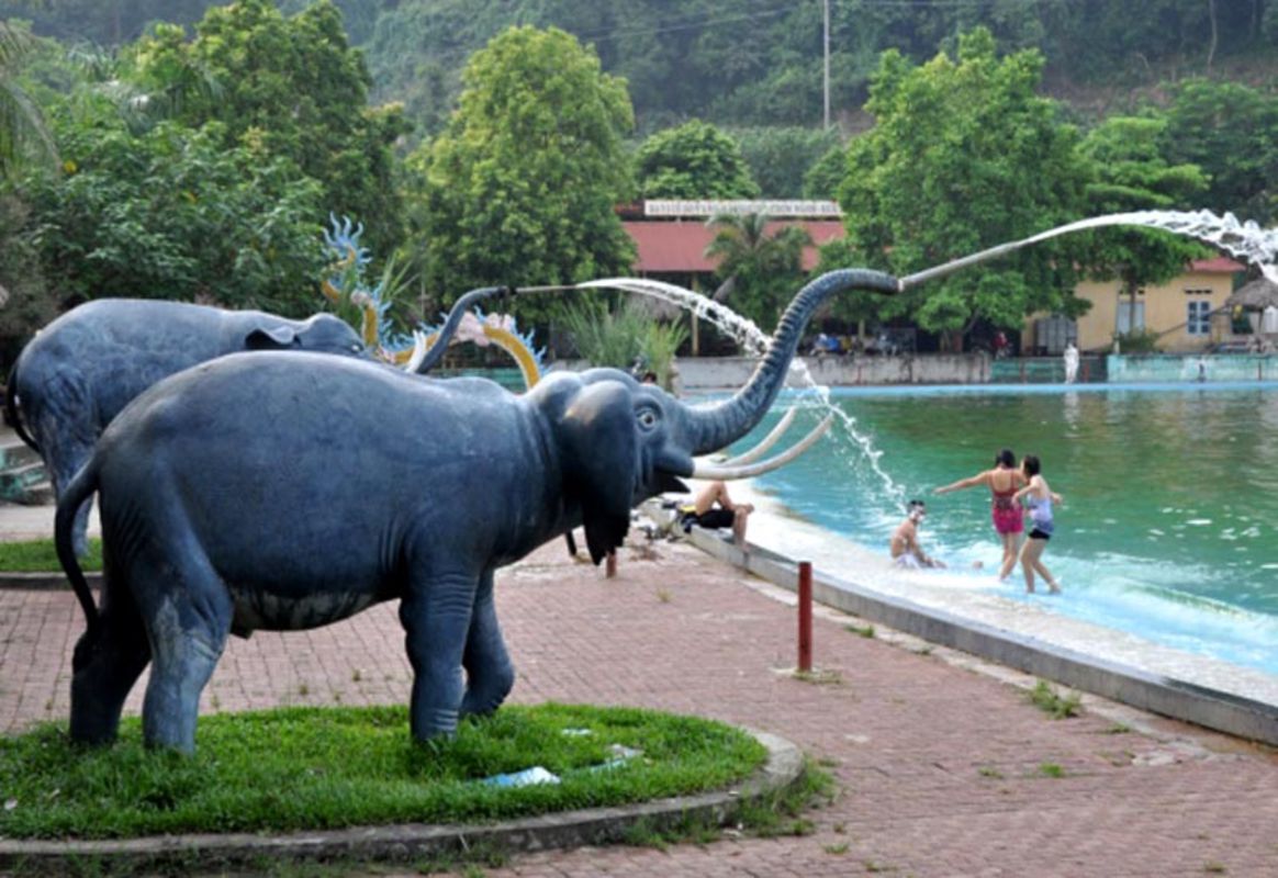 Khoang Xanh Suoi Tien