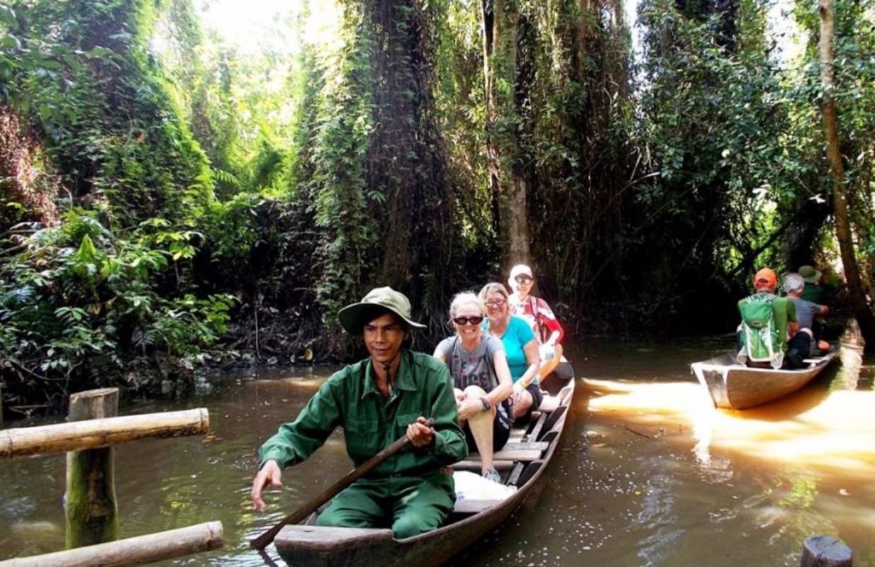 Capture the serene essence of Dong Thap’s waterway gem