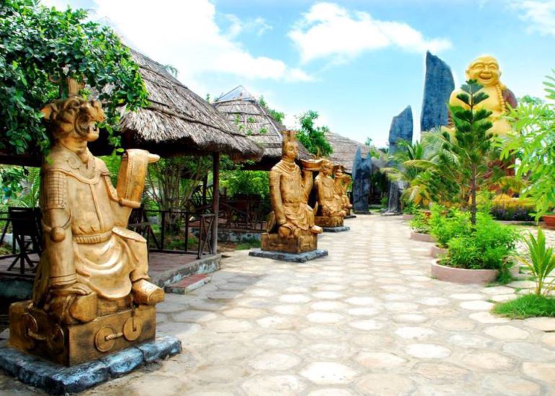 Capture the festive essence of Ca Mau’s cultural gem