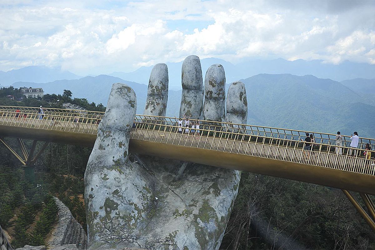 Dive into the surreal charm of Da Nang Travel