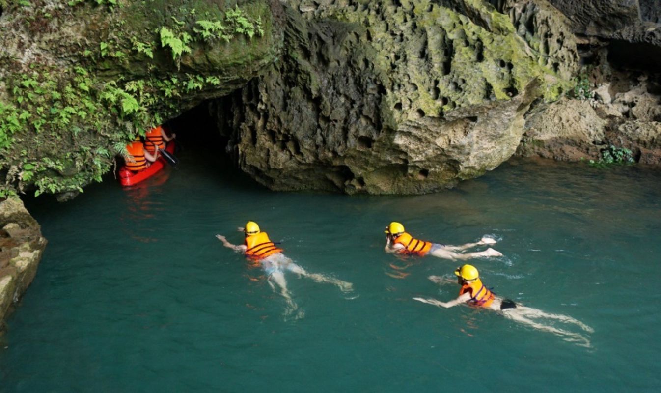 Photograph the scenic allure of Quang Binh’s landscapes