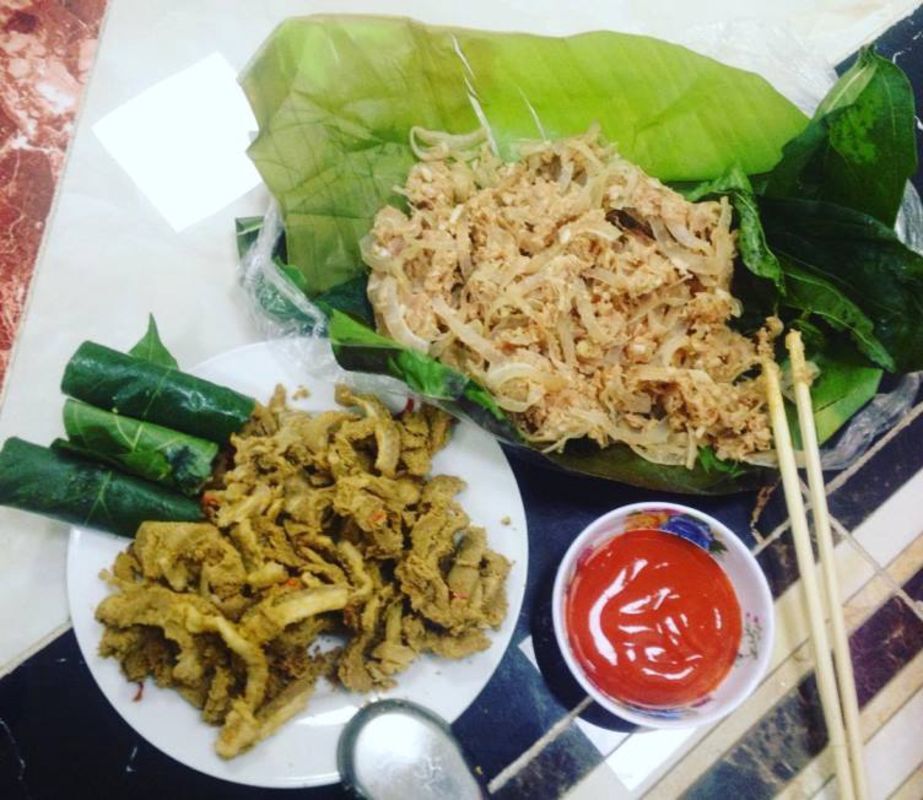 Hoa Binh Pickled Pork - "Thịt lợn muối chua" - Learn Hoa Binh’s cultural heritage with expert insights