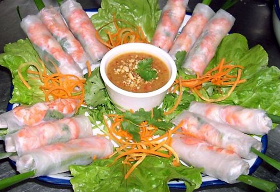 Capture the savory essence of Hoan Kiem’s Old Quarter culinary gem