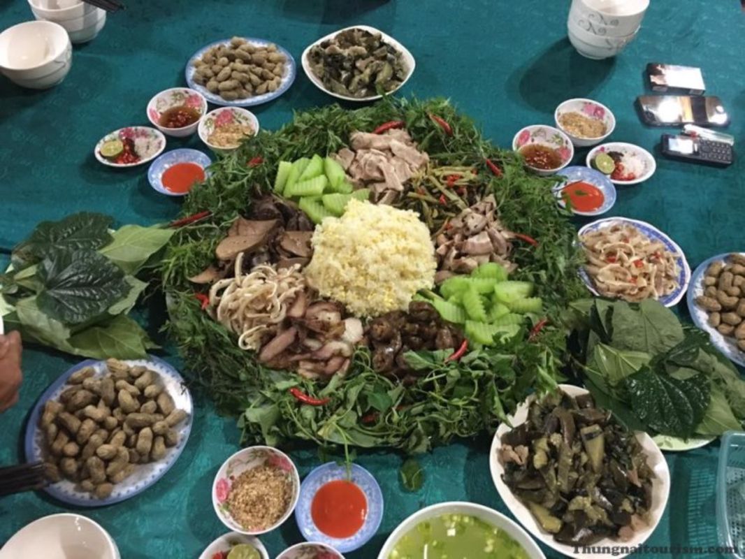 Capture the savory essence of Hoa Binh’s culinary gem