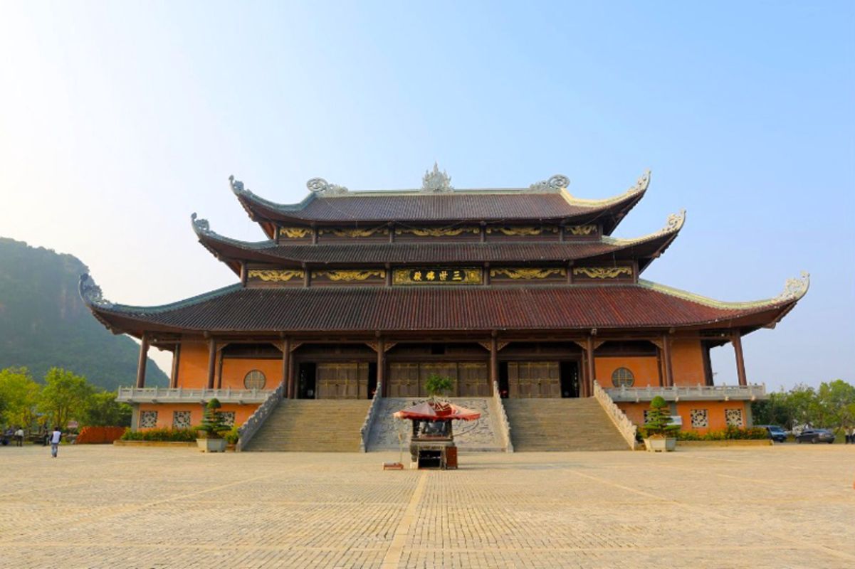 Dive into the serene charm of Ninh Binh Travel