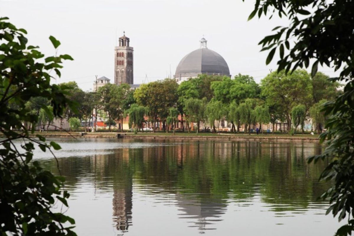Start your Ninh Binh Travel with serene vistas