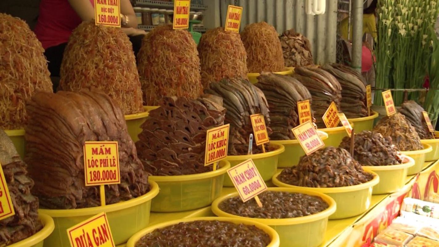 Start your An Giang Travel with vibrant culinary vibes