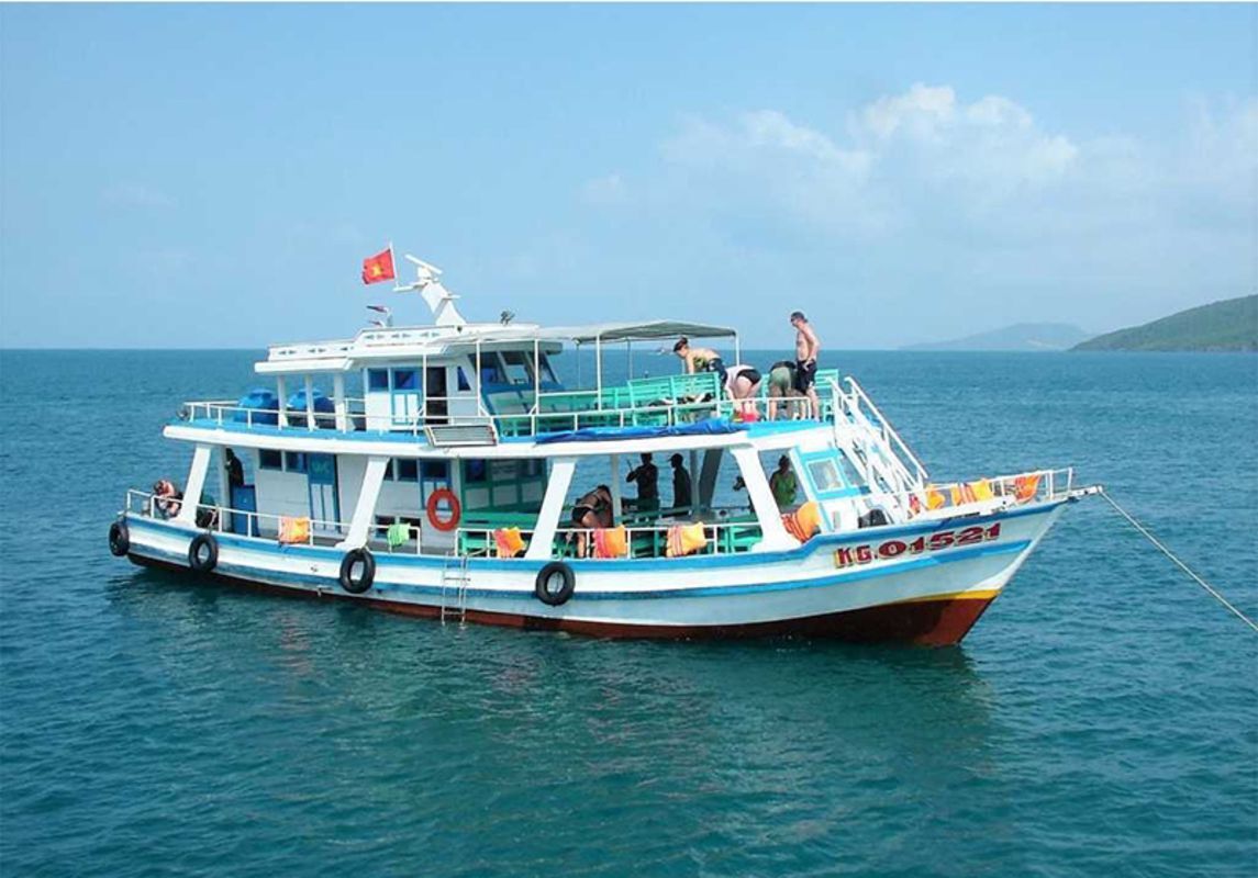 Capture the vibrant beauty of Khanh Hoa’s marine gem