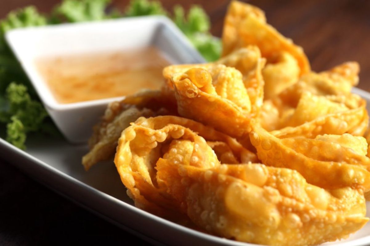 Dive into the vibrant flavors of Hoi An Travel