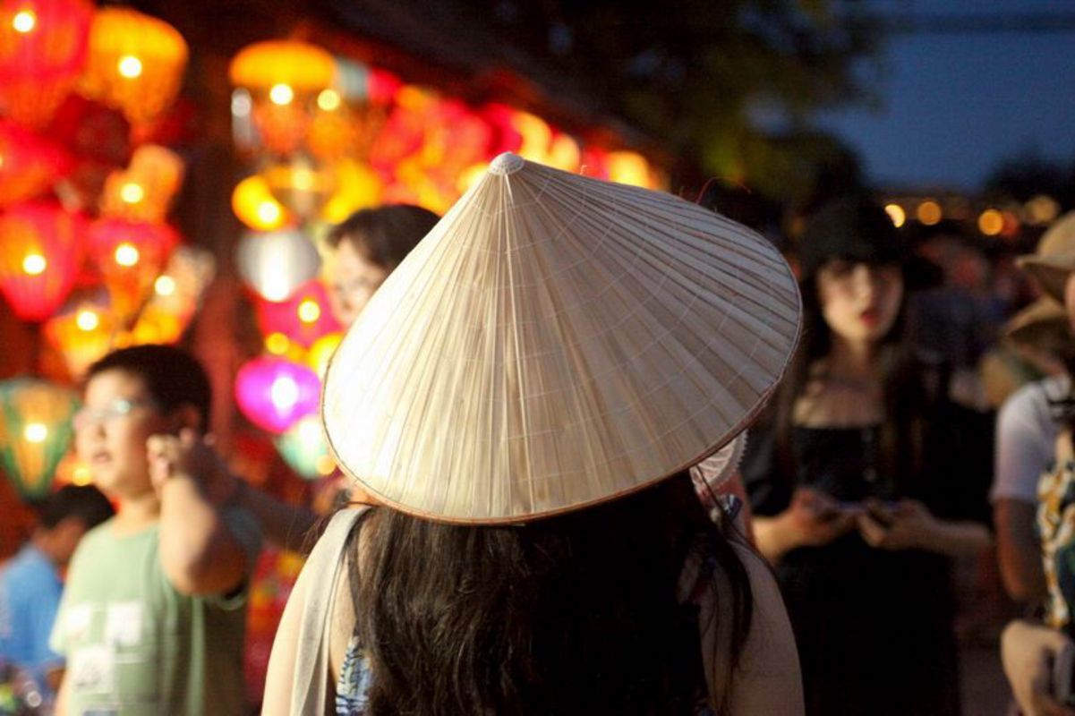 Capture the magical essence of Hoi An’s cultural gem