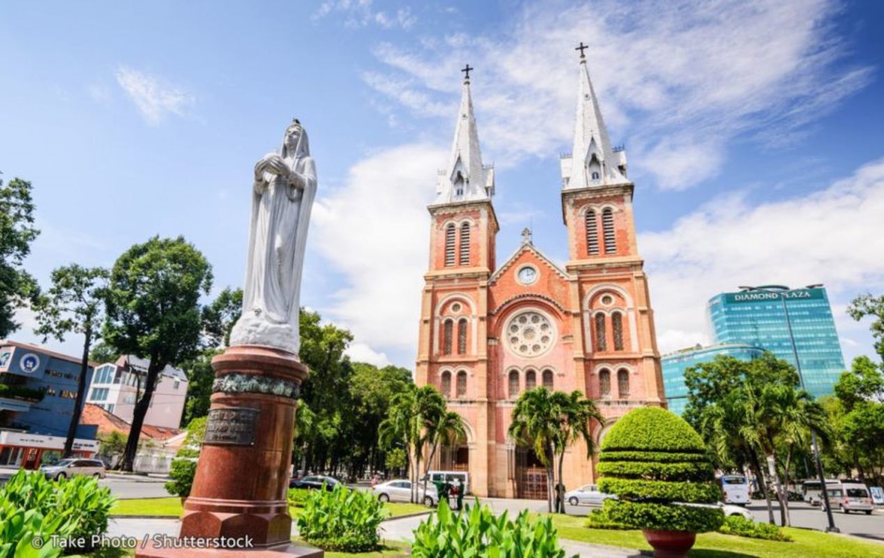 Experience Ho Chi Minh City Tours with sustainable steps