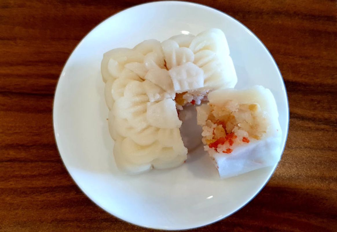 Taste traditional treats during Hanoi’s festive night