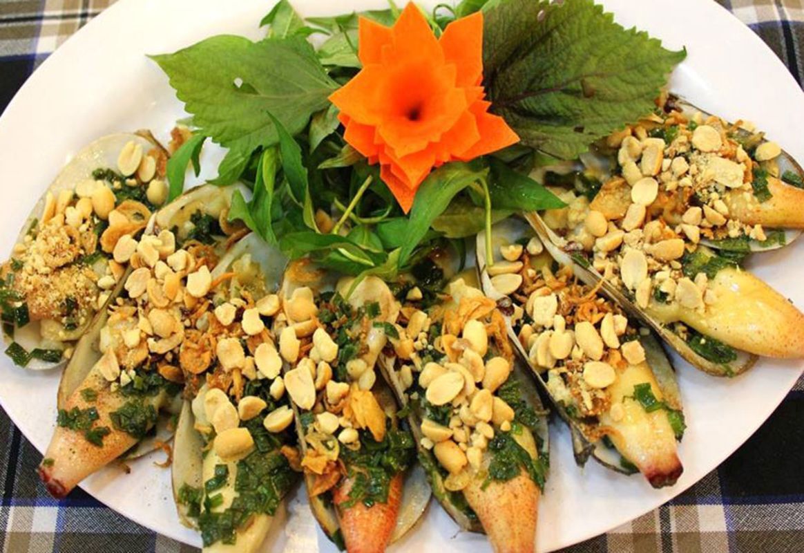 Capture the savory essence of Bai Tu Long’s culinary gem