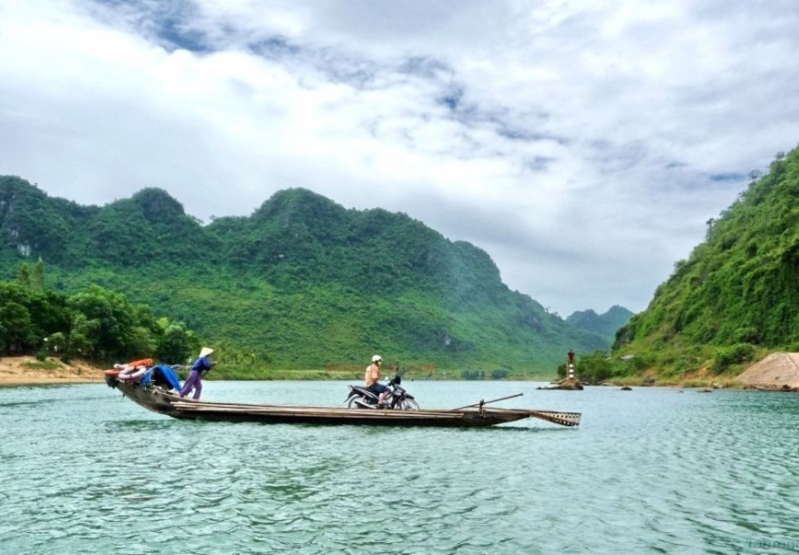 Capture the record-breaking beauty of Quang Binh’s natural gem