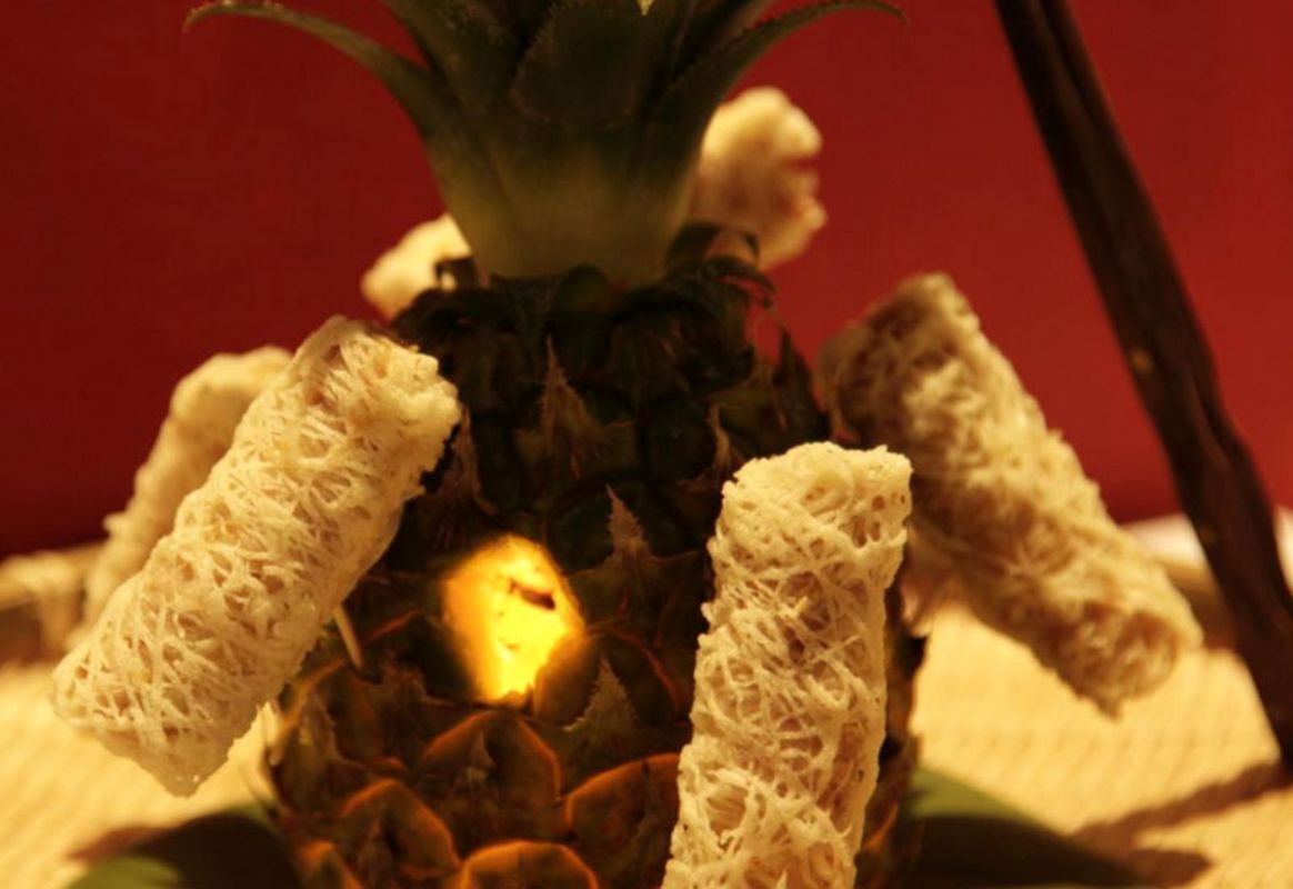 Photograph the tangy essence of Old Quarter’s food scene