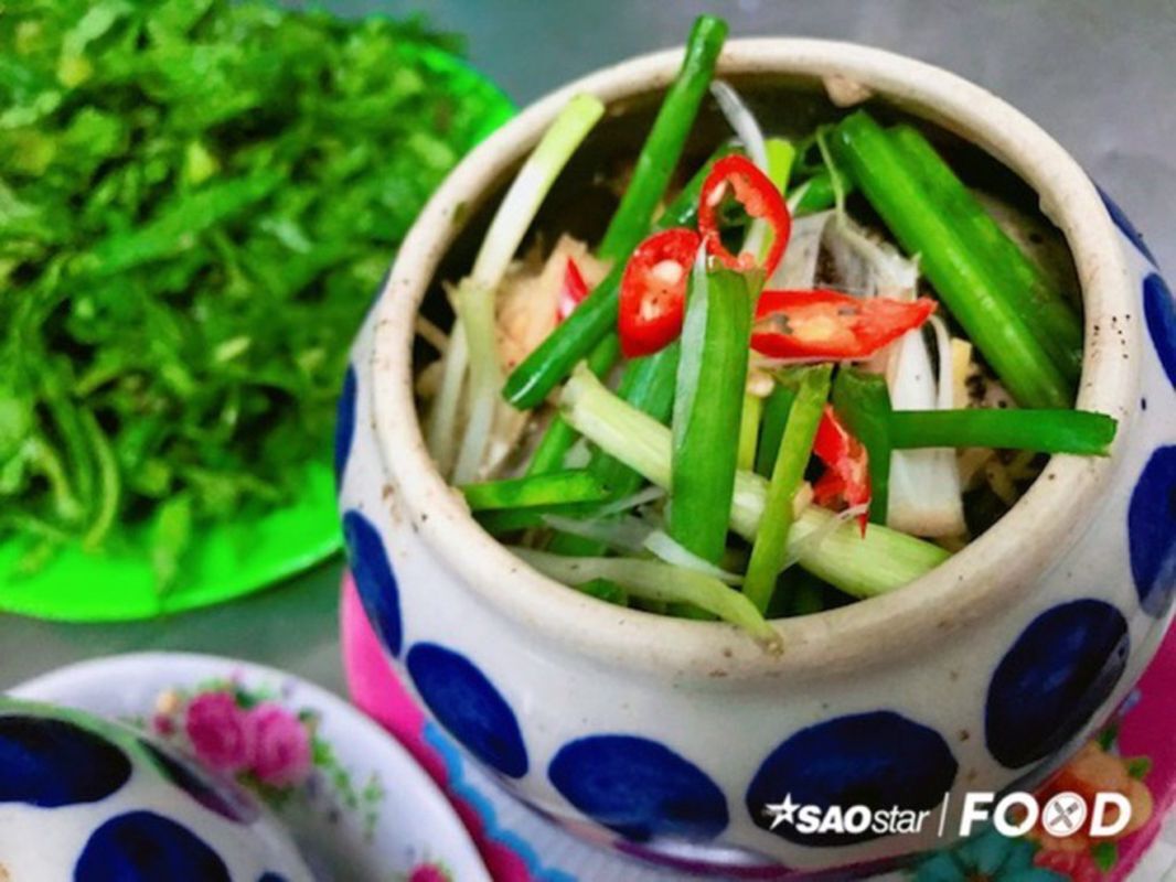 Experience Phu Yen Tours with sustainable dining