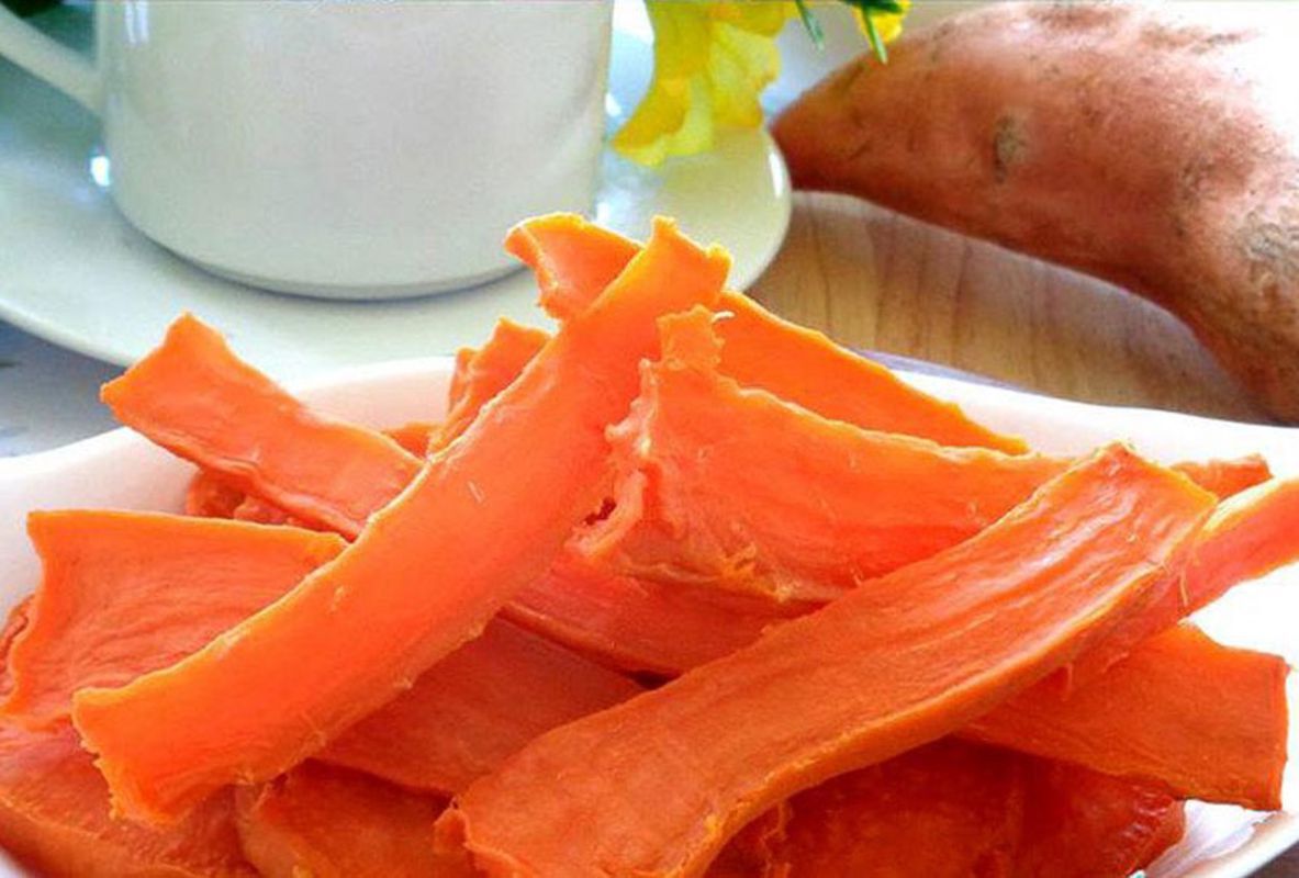 Dried sweet Potatoes - "Khoai Deo"
