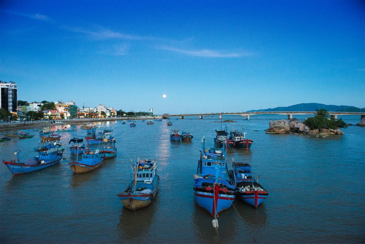 Photograph the dynamic allure of Khanh Hoa’s seascape