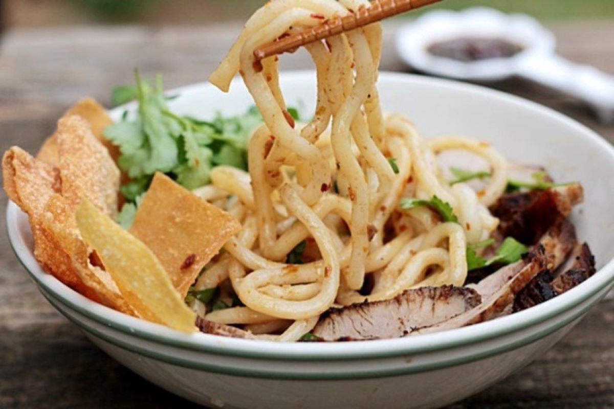 Photograph the authentic allure of Hoi An’s food scene
