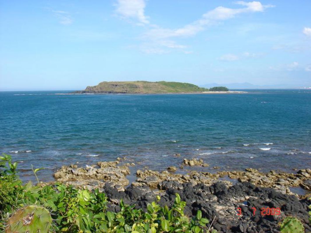 “Chua” islet or Đảo Hòn Chúa - Start your Phu Yen Travel with serene vistas