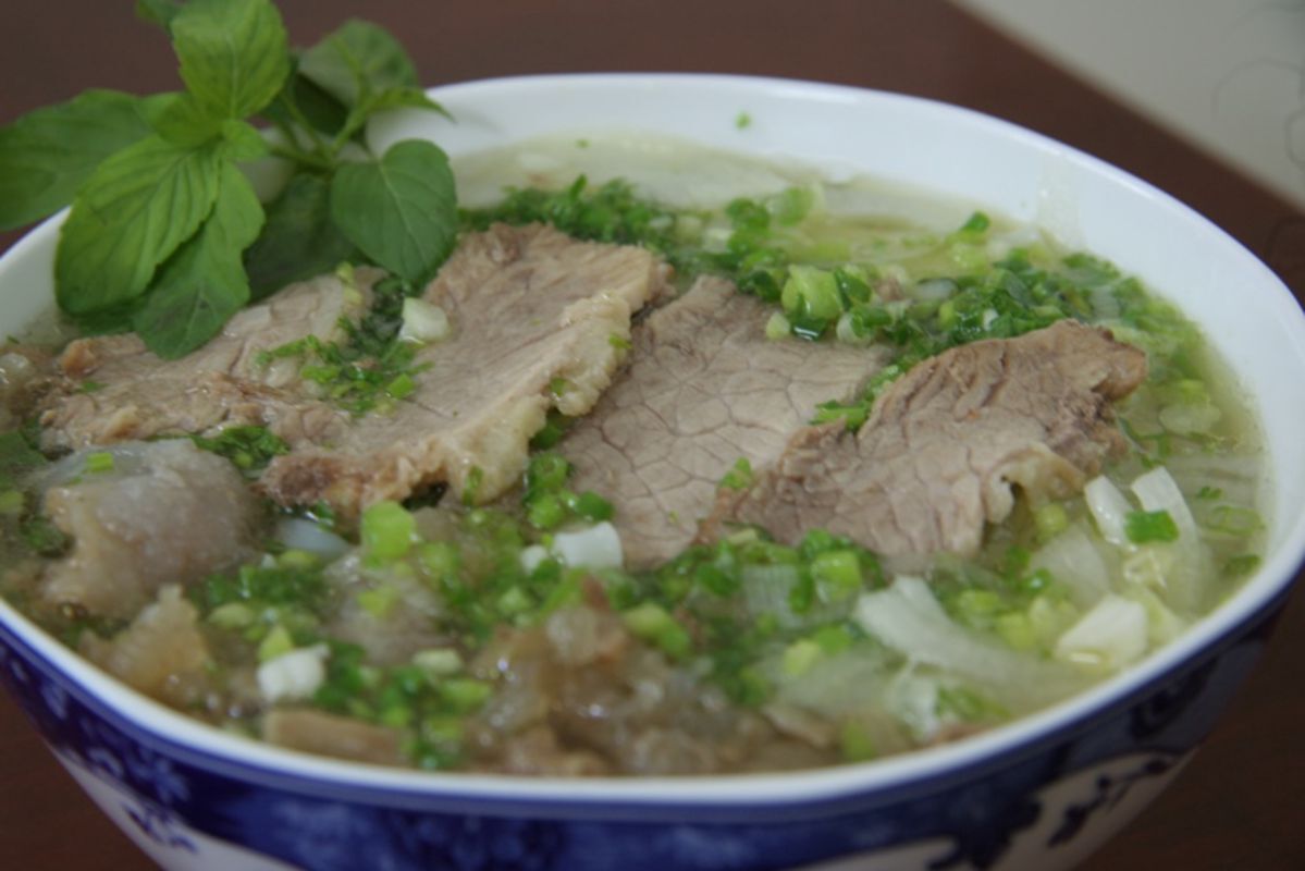 Start your Nam Dinh Travel with a flavorful bowl