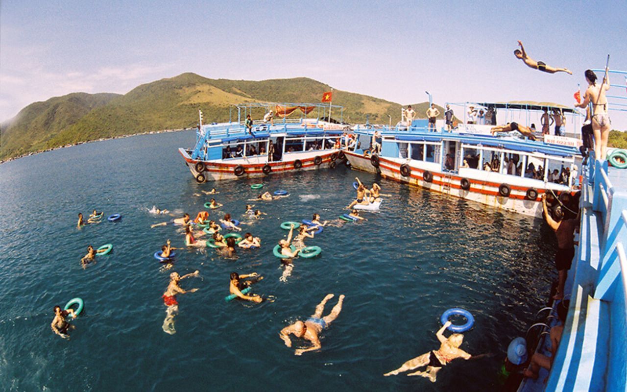 Start your Khanh Hoa Travel with serene vistas