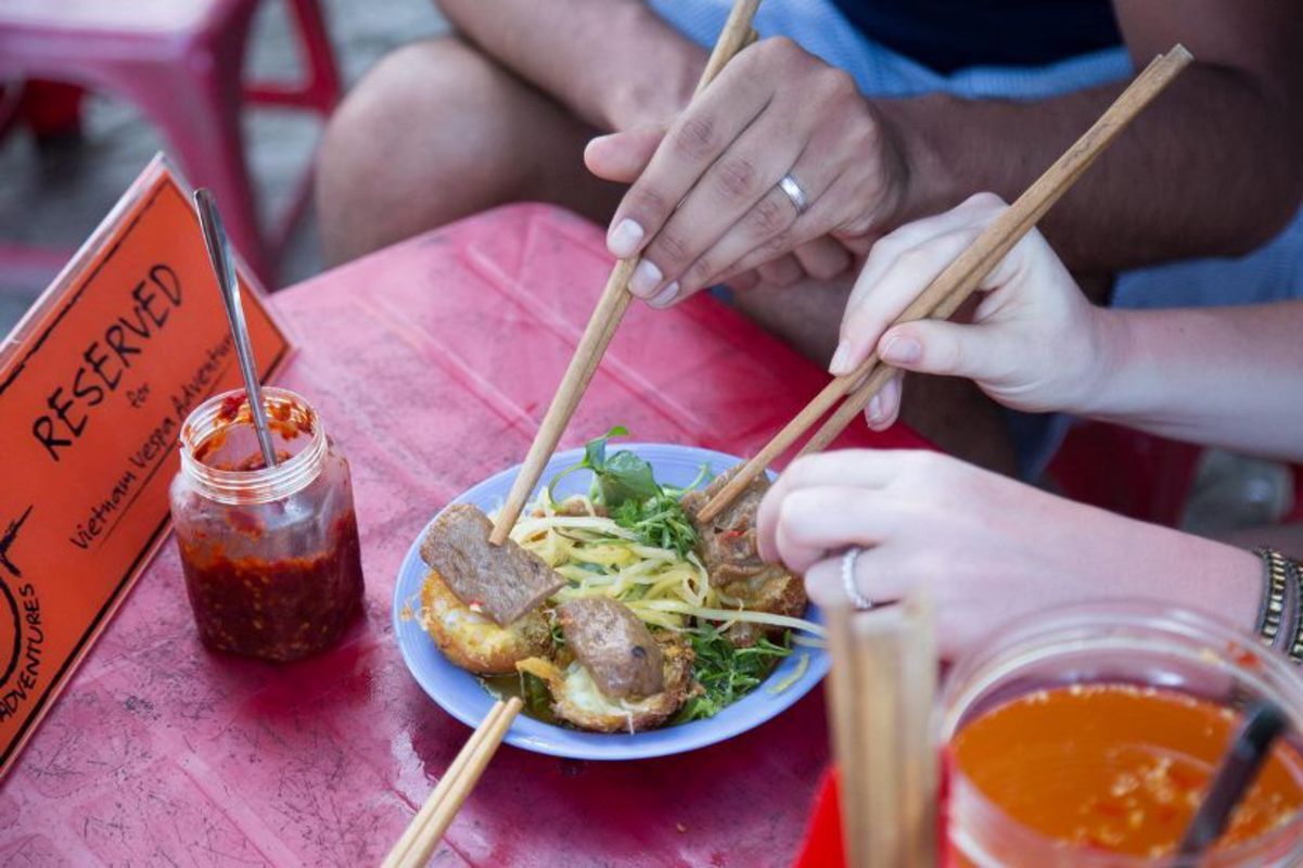 Dive into the flavorful charm of Hoi An Travel