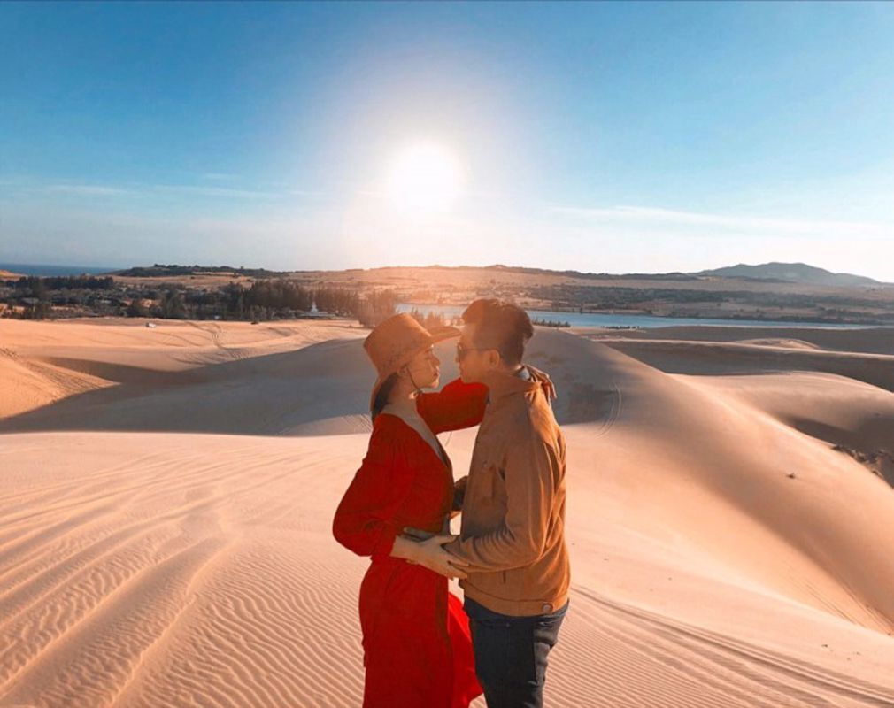Capture the cinematic beauty of Quang Binh’s desert gem