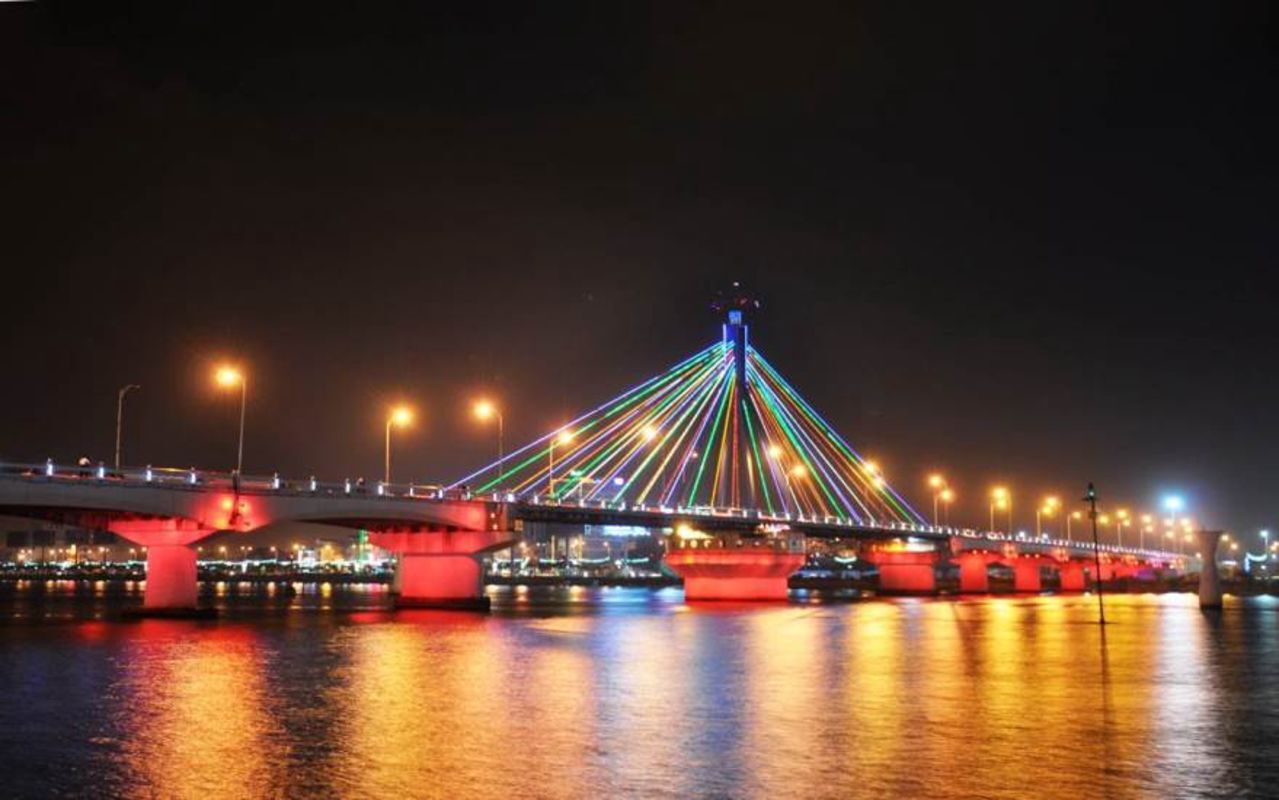 Enjoy stunning vistas from Da Nang’s landmark bridge