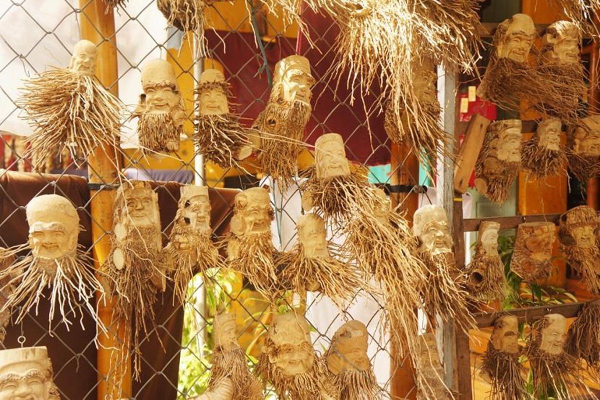 Capture the artisanal beauty of Hoi An’s craft gem