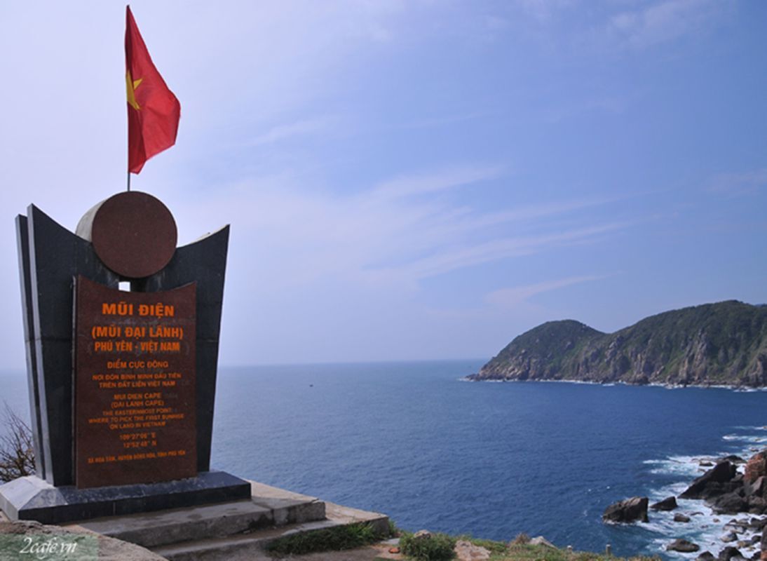 Photograph the serene beauty of Dai Lanh Cape and Bai Mon Beach