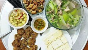 Shop for family meal ingredients at Vietnam’s vibrant markets